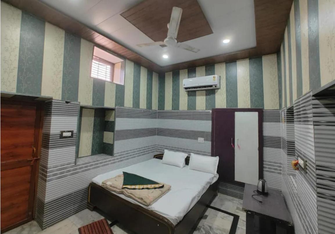 Bhagat Ji Guest House Ayodhya Exterior photo